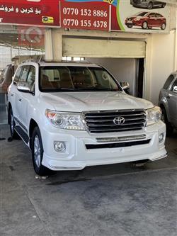 تۆیۆتا لاند کروزەر